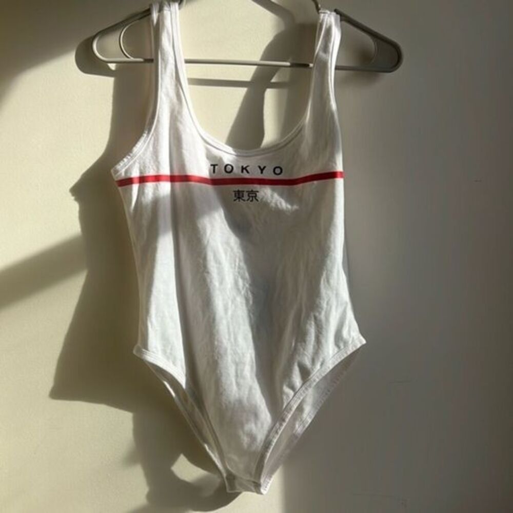 Forever21 white Tokyo bodysuit size M